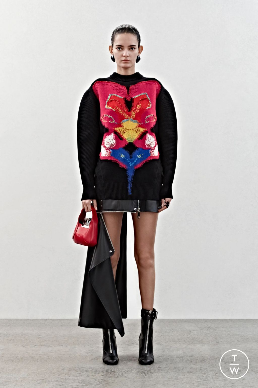 Fashion Week London Pre-Fall 2023 look 8 de la collection Alexander McQueen womenswear
