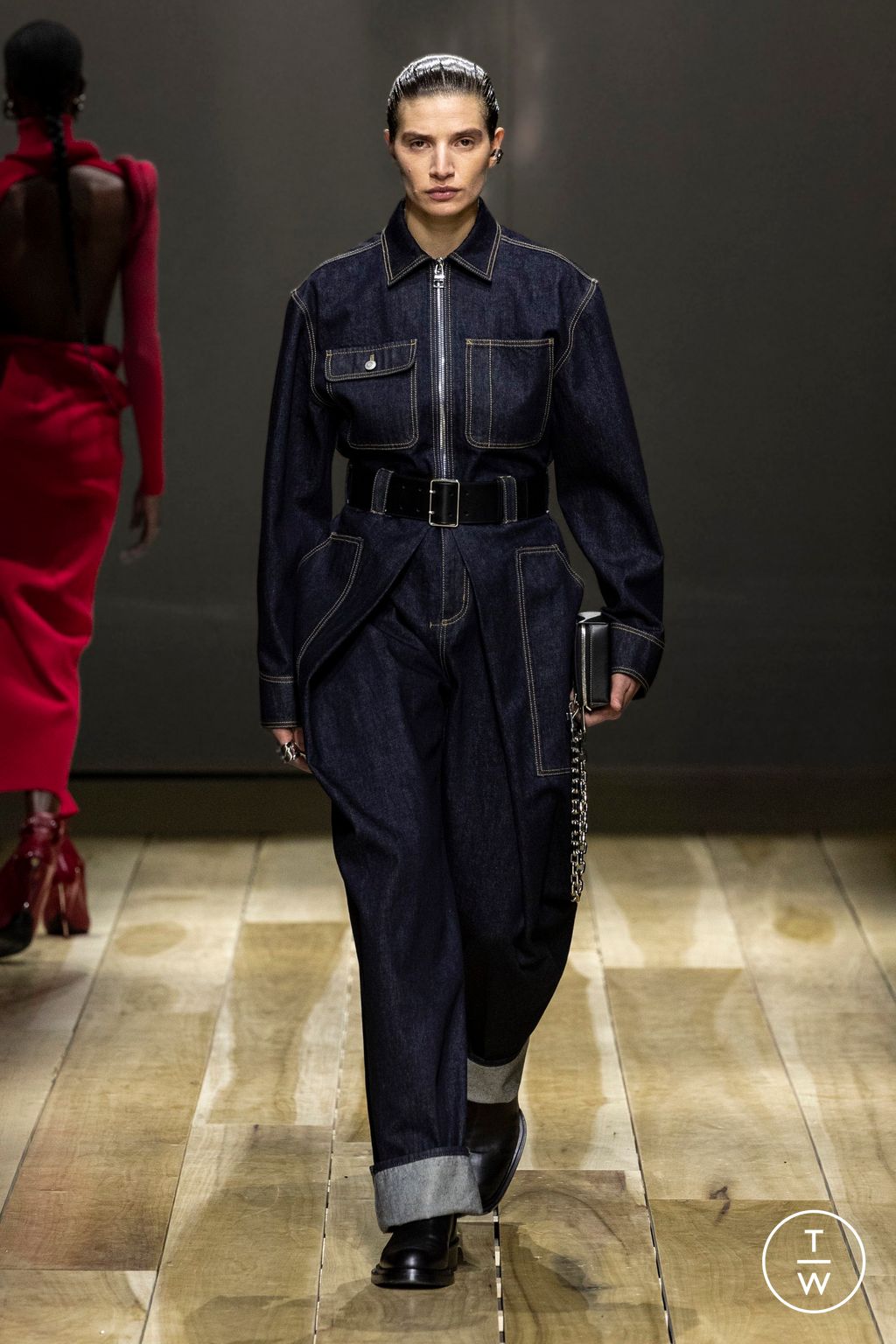 Fashion Week Paris Fall/Winter 2023 look 35 de la collection Alexander McQueen womenswear