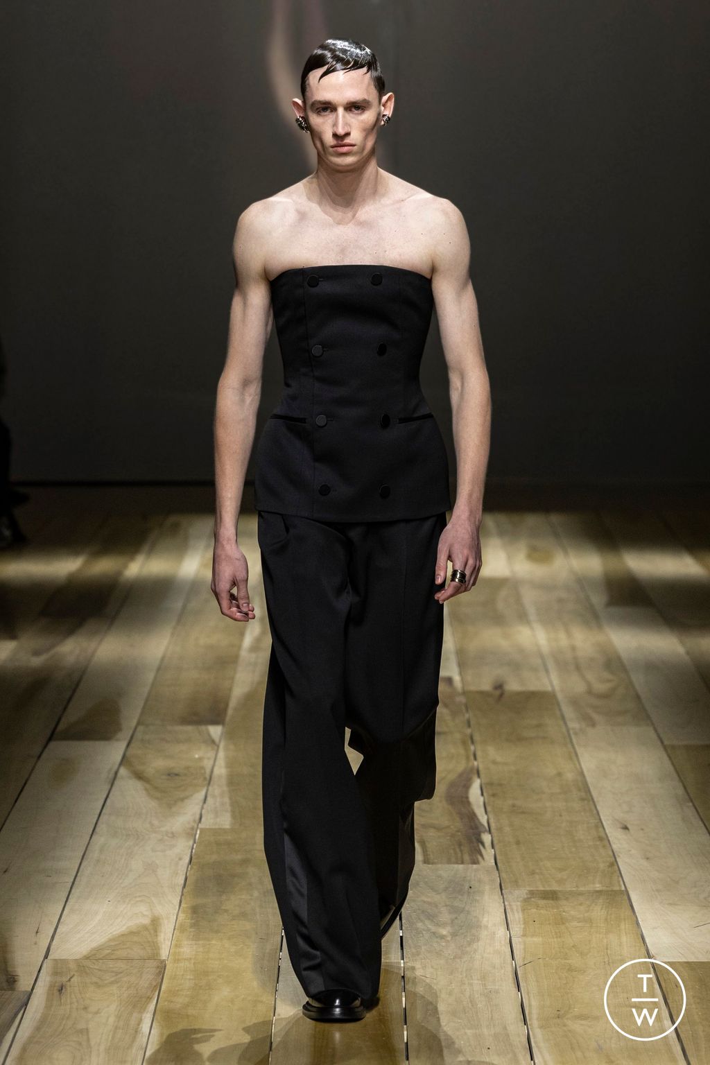 Fashion Week Paris Fall/Winter 2023 look 47 de la collection Alexander McQueen womenswear