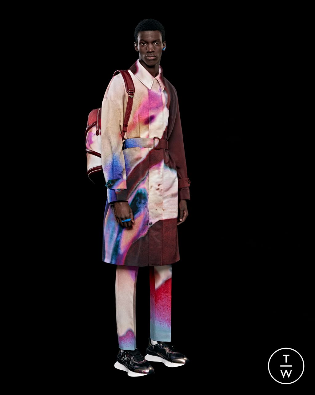 Fashion Week London Pre-Fall 2023 look 18 from the Alexander McQueen collection menswear