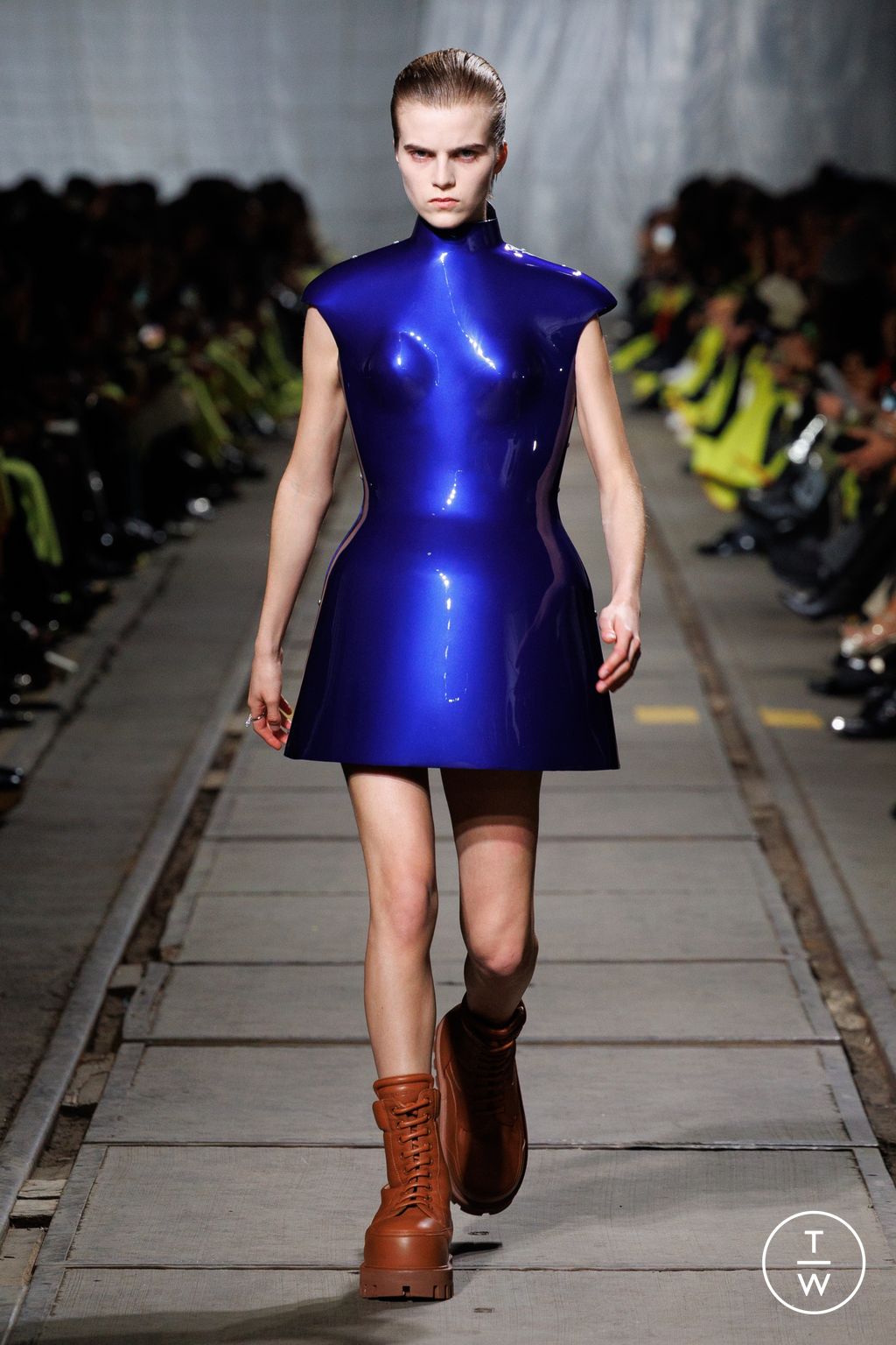 Fashion Week Paris Fall/Winter 2024 look 52 de la collection Alexander McQueen womenswear