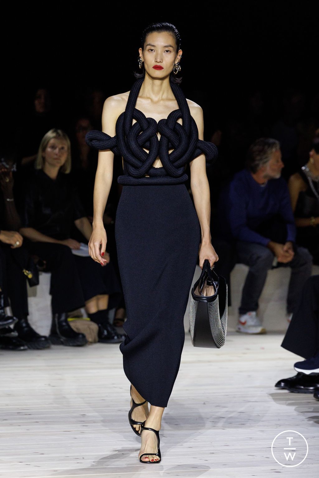 Fashion Week Paris Spring/Summer 2024 look 20 de la collection Alexander McQueen womenswear
