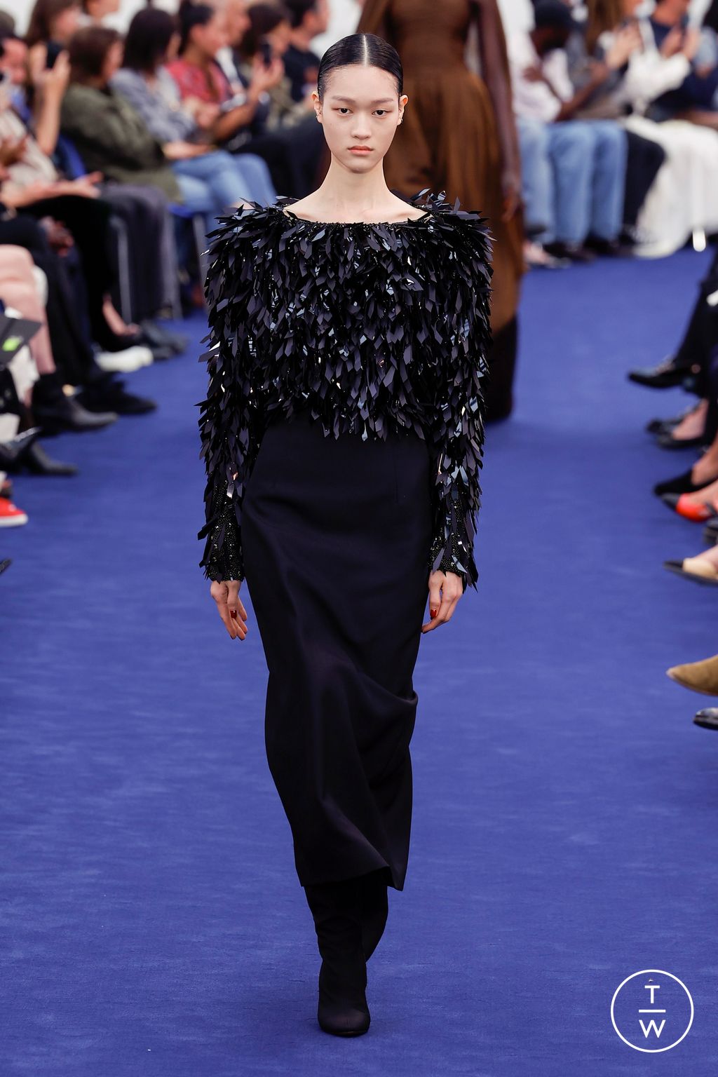 Fashion Week Paris Fall/Winter 2023 look 27 de la collection Alexandre Vauthier couture