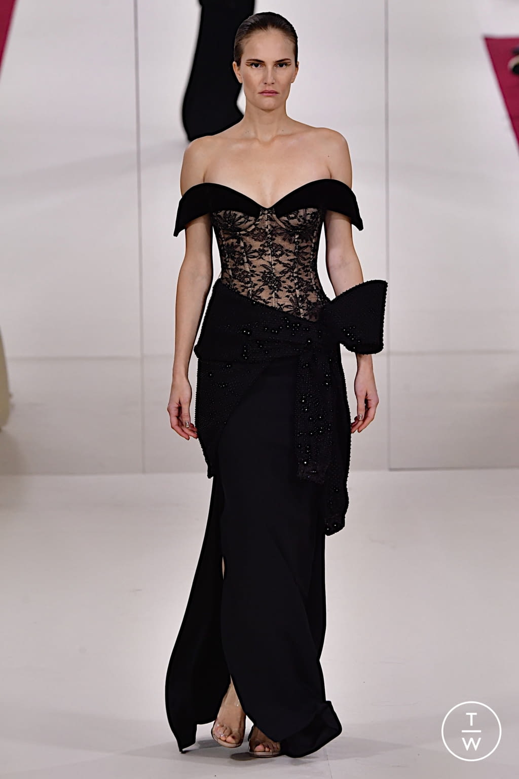 Fashion Week Paris Spring/Summer 2022 look 23 from the Alexis Mabille collection 高级定制