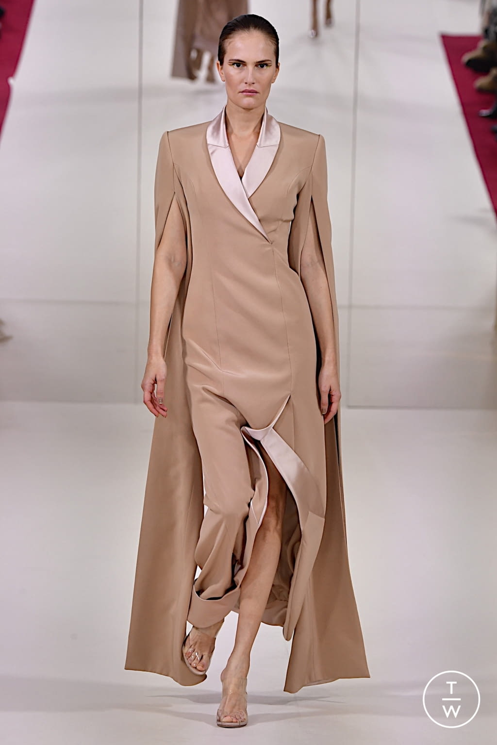 Fashion Week Paris Spring/Summer 2022 look 10 from the Alexis Mabille collection couture