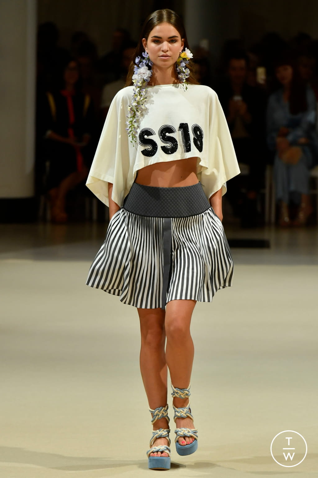 Fashion Week Paris Spring/Summer 2018 look 23 de la collection Alexis Mabille womenswear