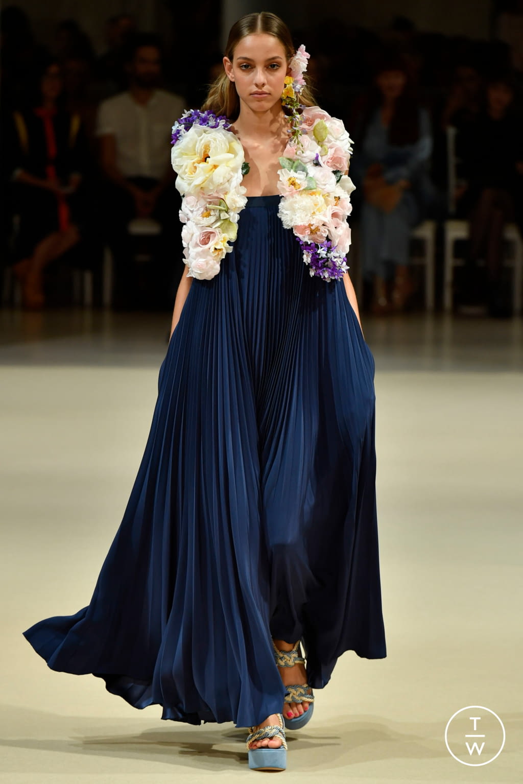 Fashion Week Paris Spring/Summer 2018 look 27 de la collection Alexis Mabille womenswear