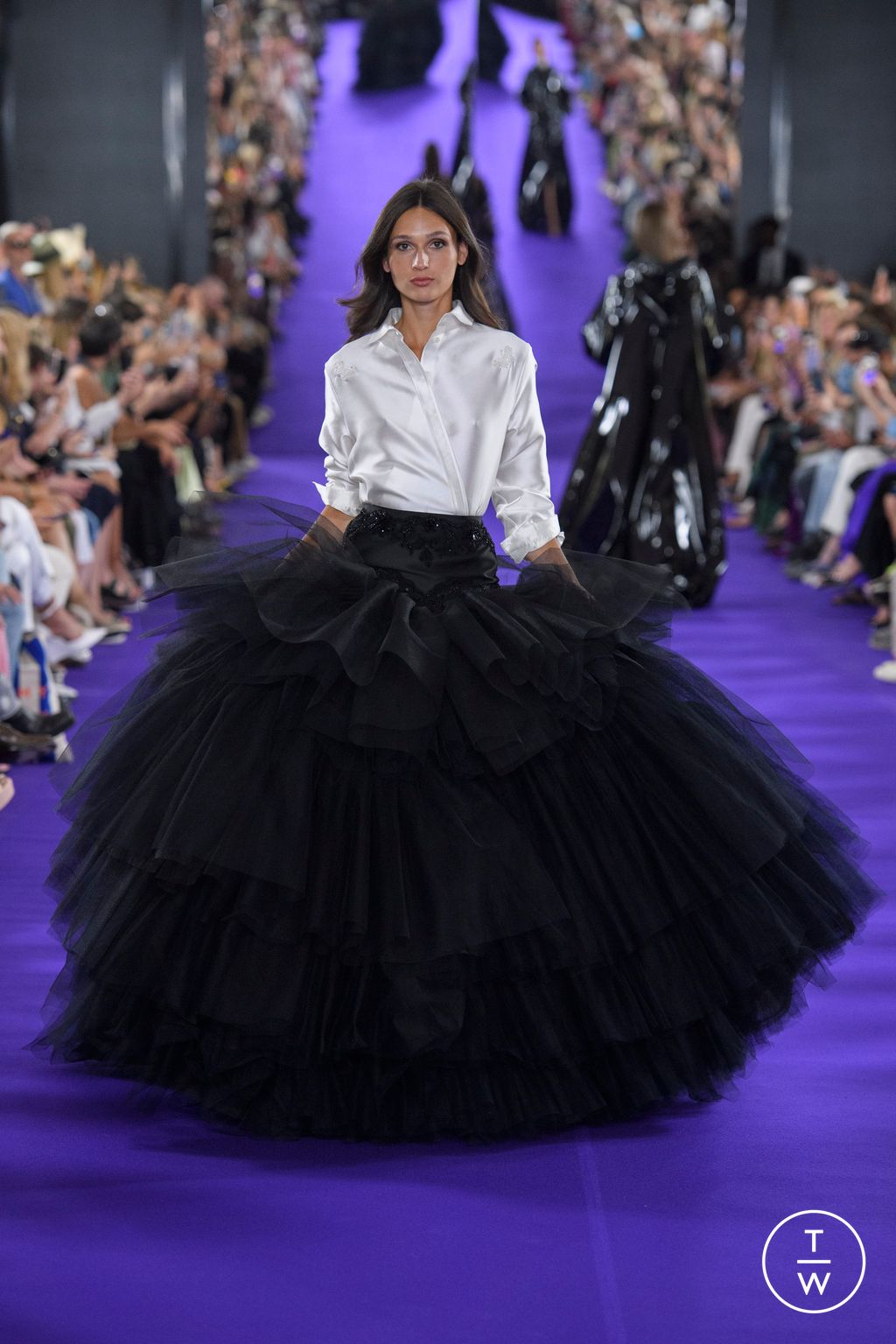 Fashion Week Paris Fall/Winter 2022 look 8 from the Alexis Mabille collection couture