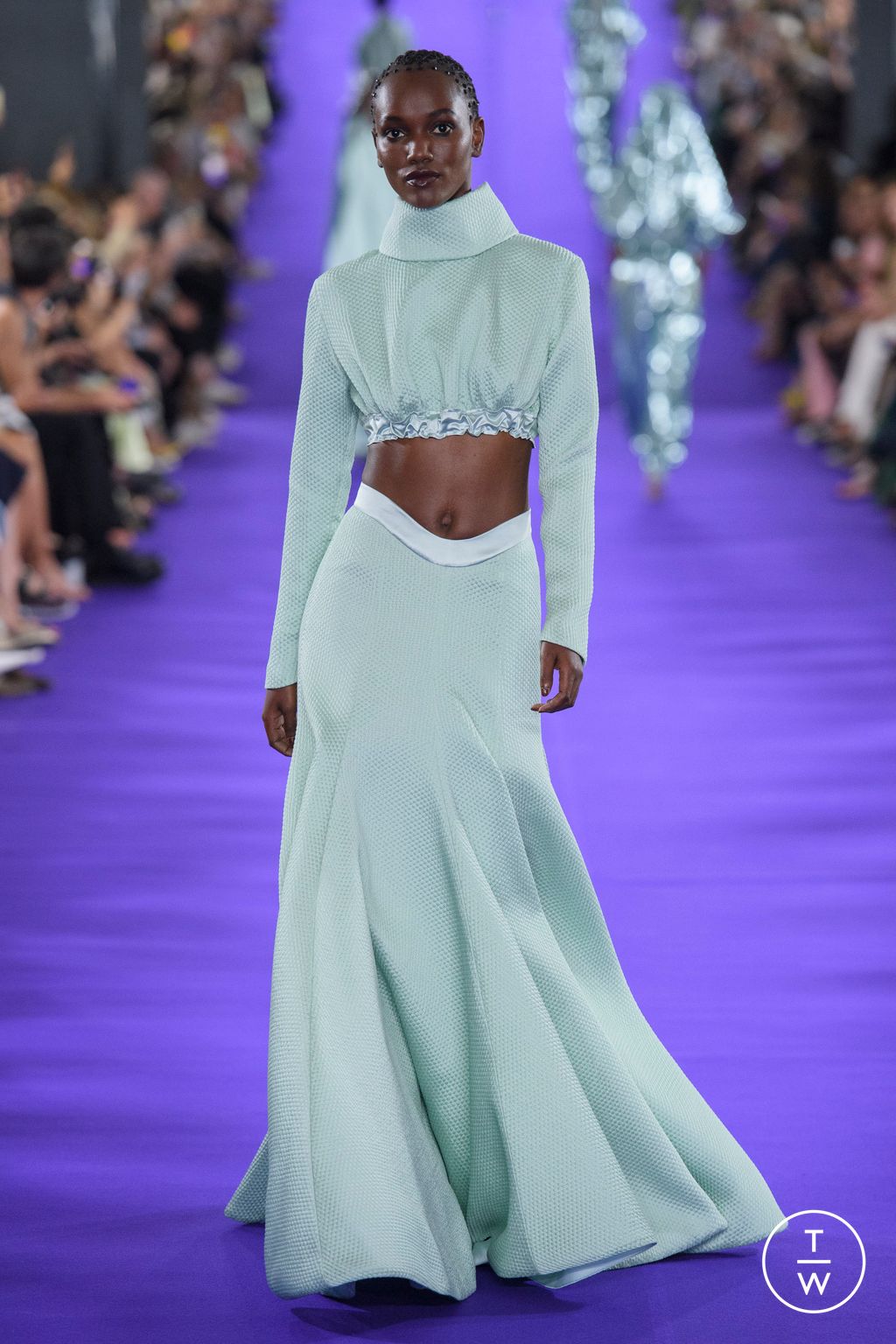 Fashion Week Paris Fall/Winter 2022 look 20 from the Alexis Mabille collection couture