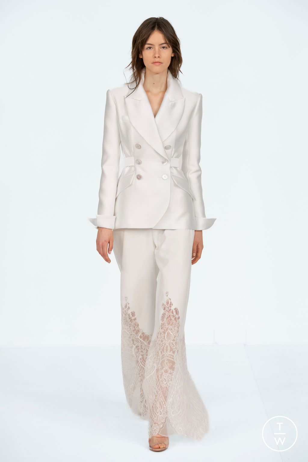 Fashion Week Paris Spring/Summer 2024 look 3 from the Alexis Mabille collection 高级定制