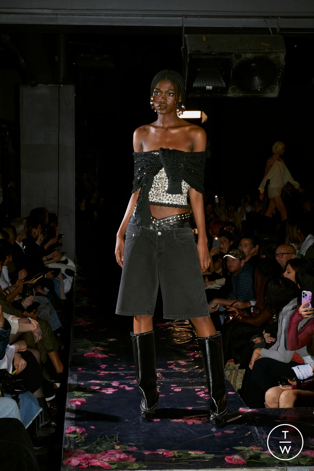 Fashion Week Paris Spring/Summer 2024 look 8 de la collection ALL–IN womenswear