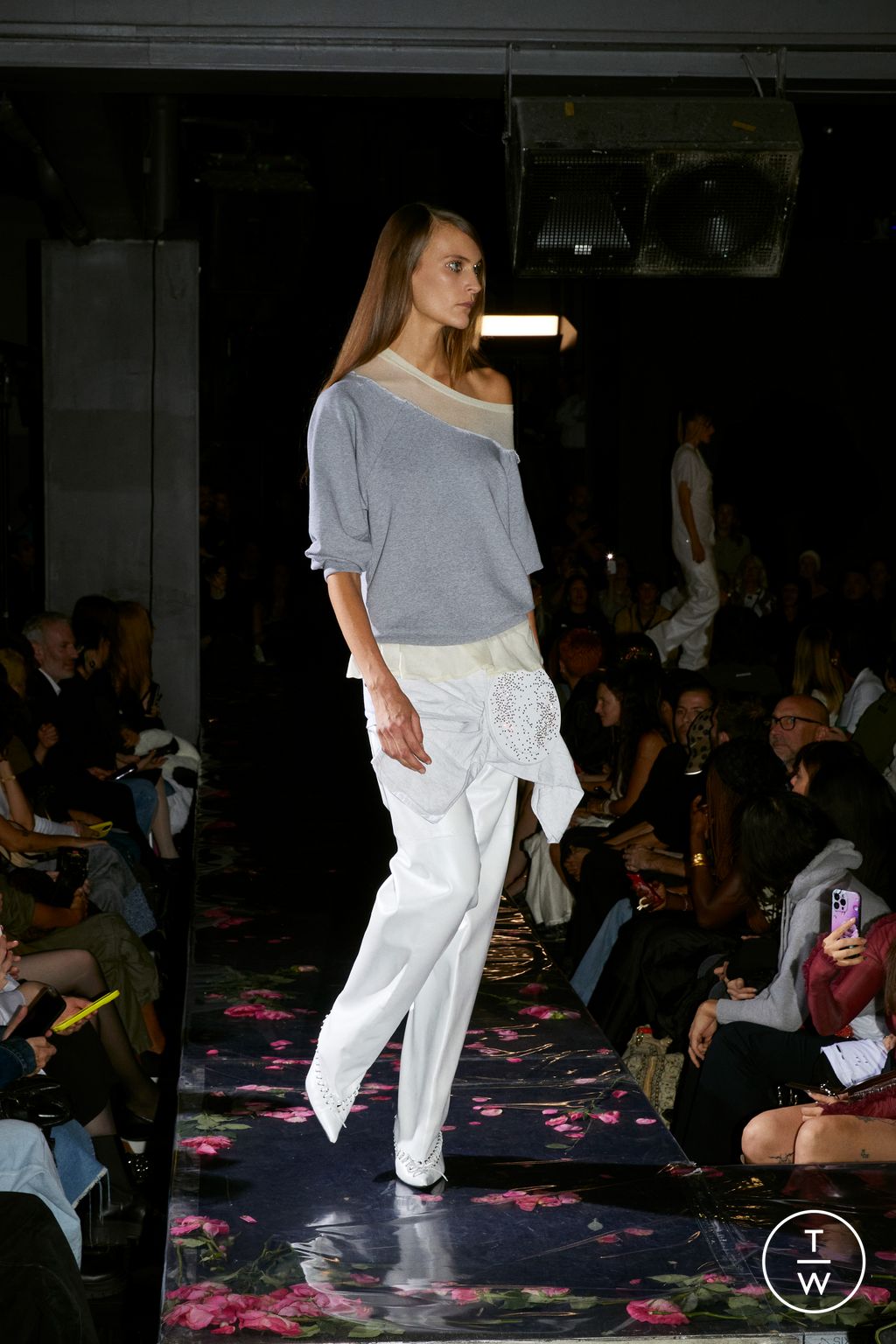 Fashion Week Paris Spring/Summer 2024 look 22 from the ALL–IN collection 女装