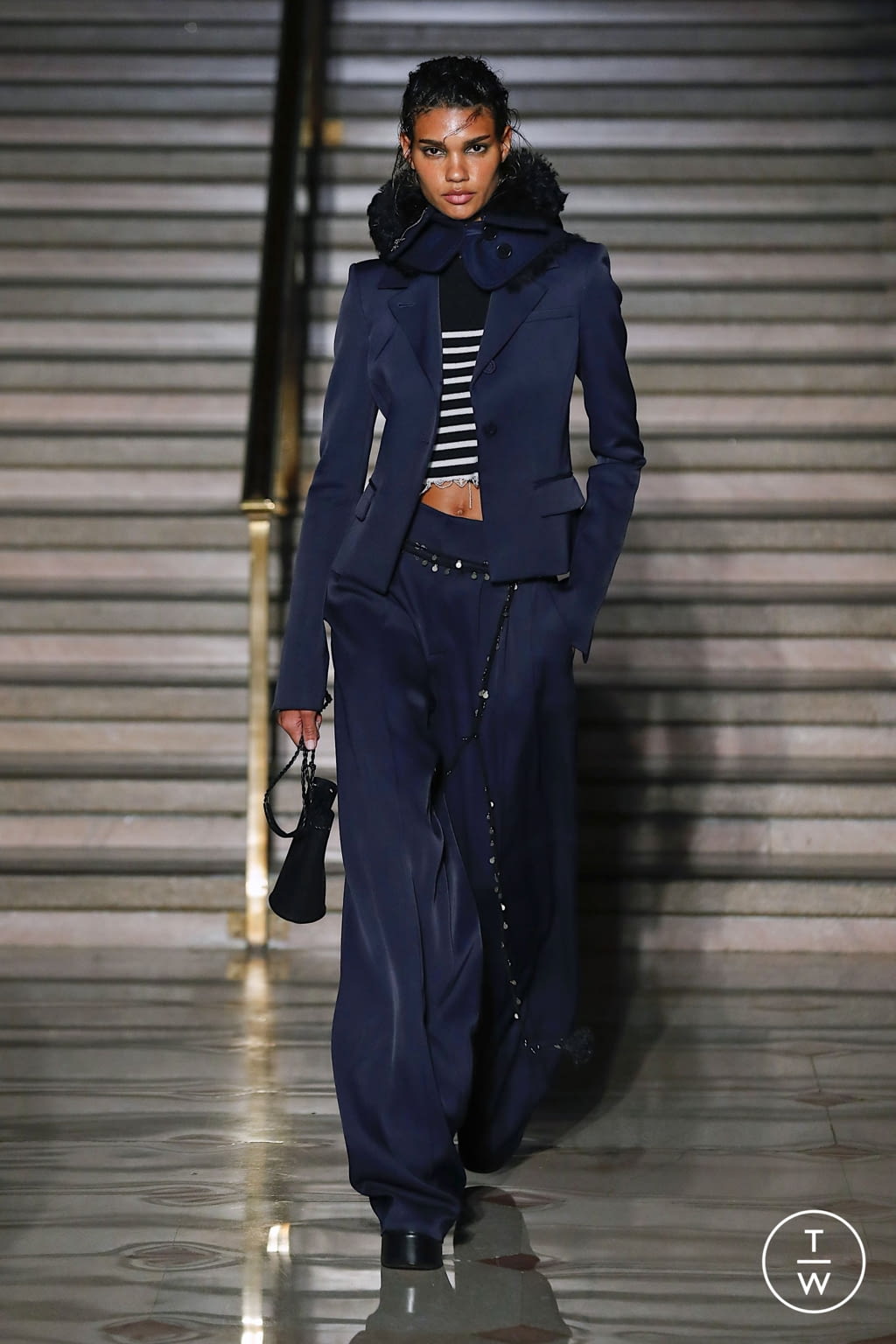 Fashion Week New York Fall/Winter 2022 look 10 from the Altuzarra collection womenswear