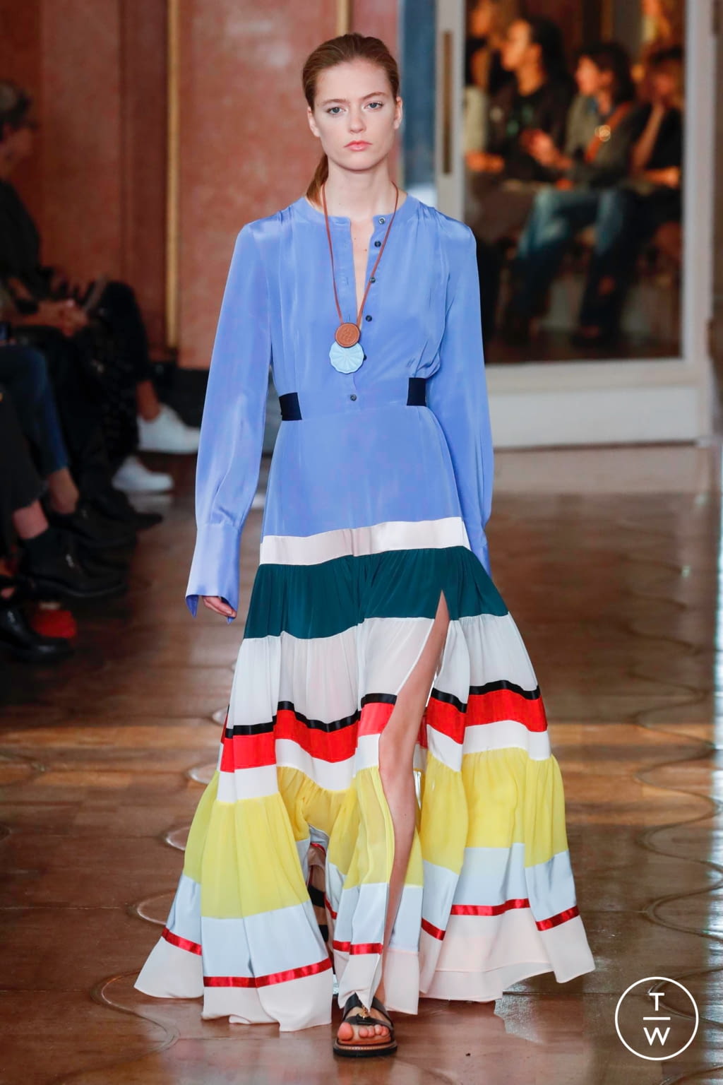 Fashion Week Paris Spring/Summer 2020 look 17 from the Altuzarra collection 女装