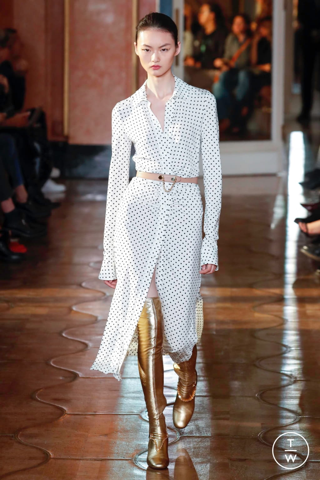 Fashion Week Paris Spring/Summer 2020 look 37 from the Altuzarra collection womenswear