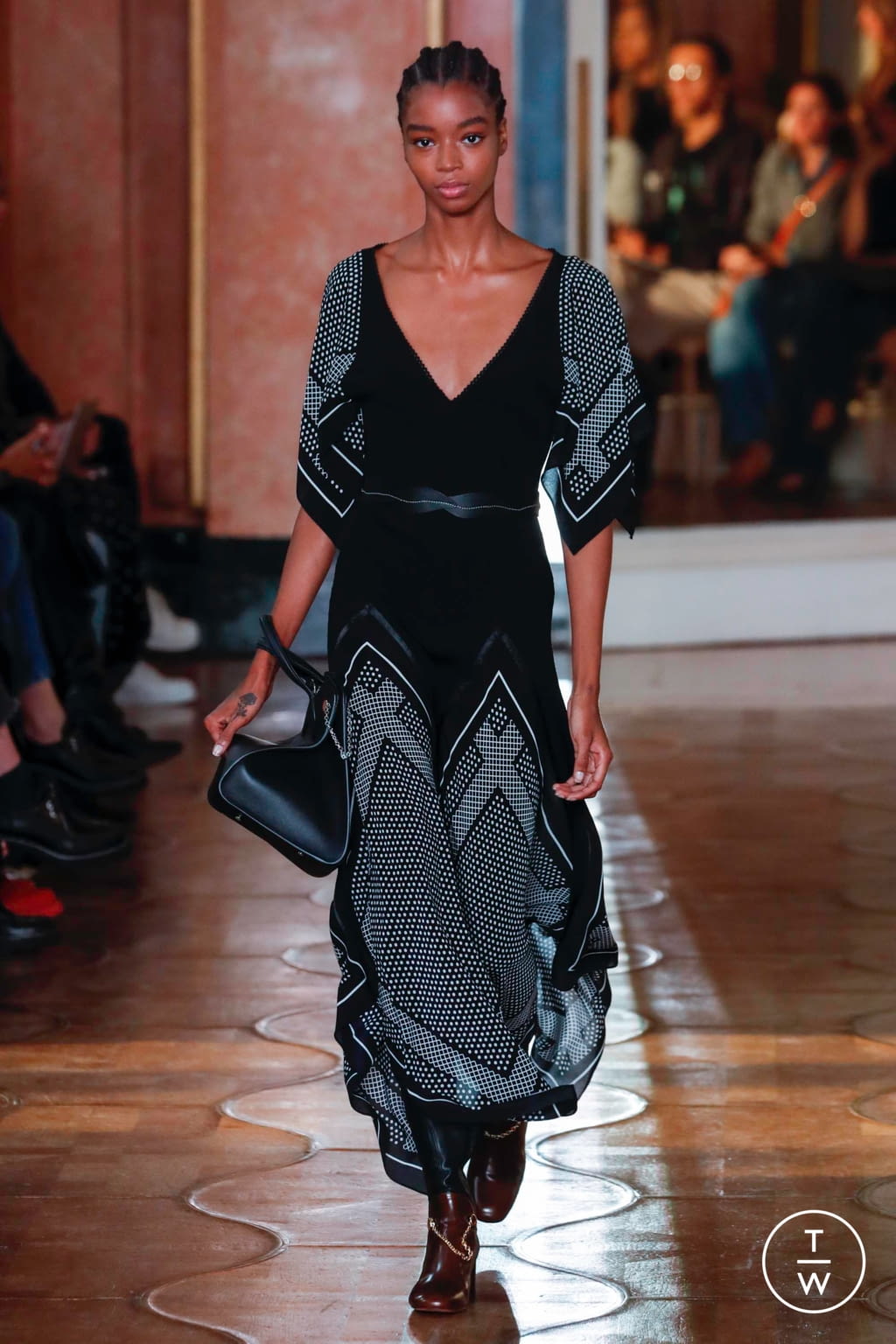 Fashion Week Paris Spring/Summer 2020 look 38 from the Altuzarra collection womenswear