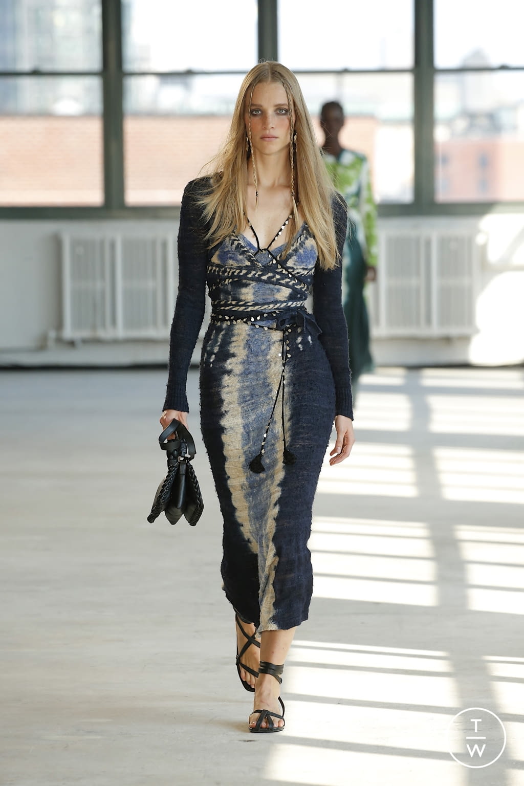 Fashion Week New York Spring/Summer 2022 look 3 from the Altuzarra collection womenswear