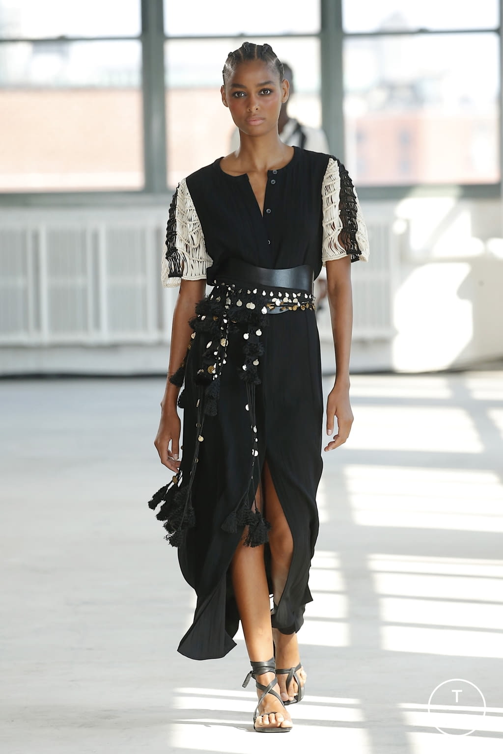Fashion Week New York Spring/Summer 2022 look 16 from the Altuzarra collection womenswear