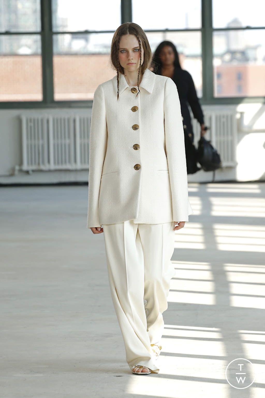 Fashion Week New York Spring/Summer 2022 look 22 from the Altuzarra collection womenswear