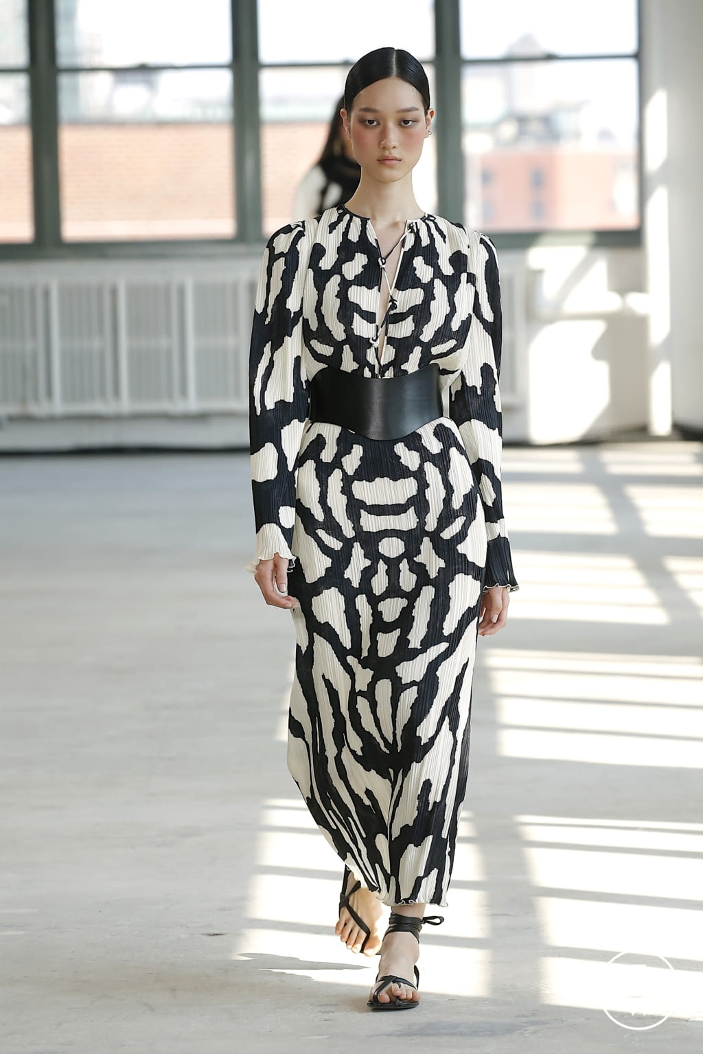 Fashion Week New York Spring/Summer 2022 look 34 from the Altuzarra collection womenswear