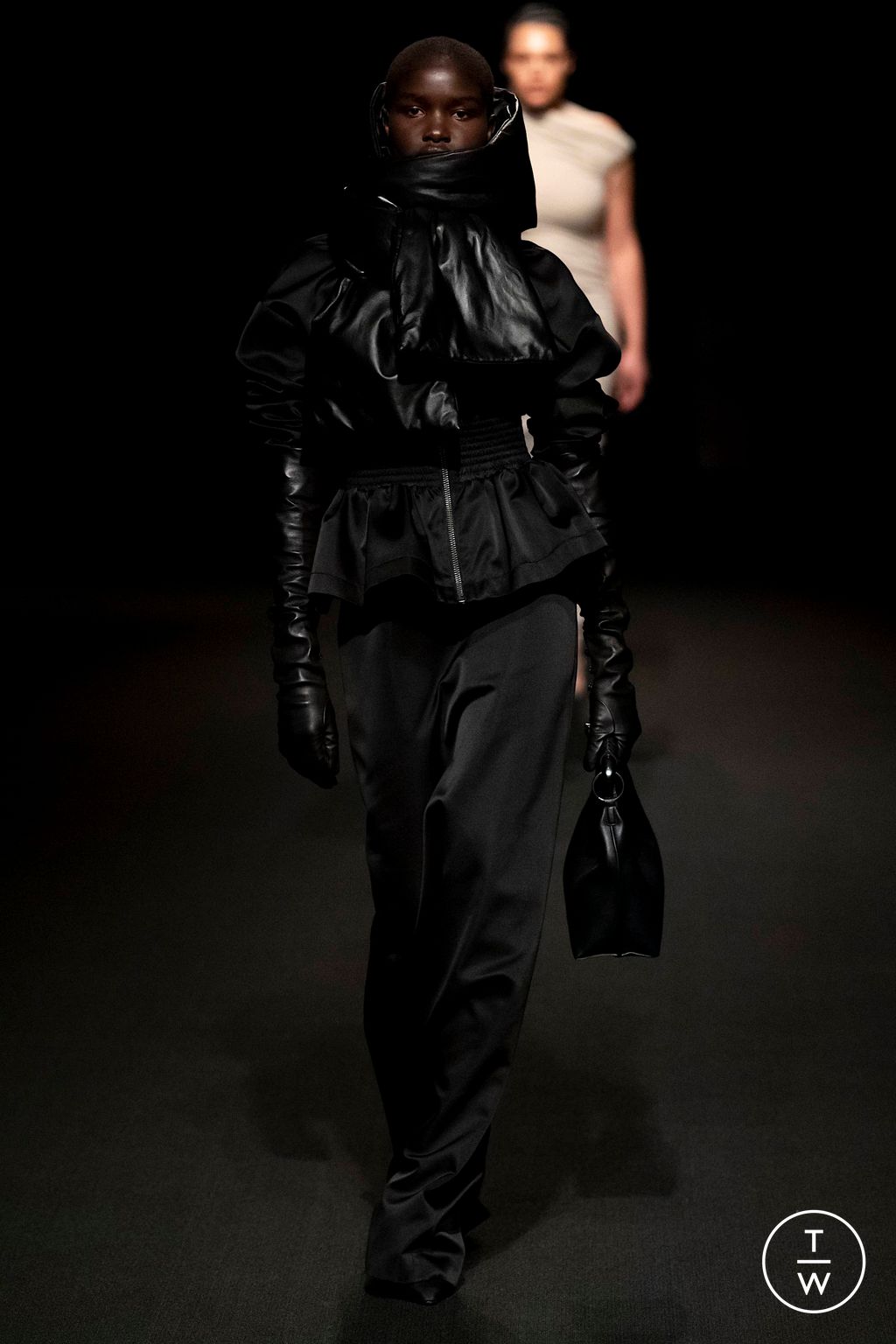 Fashion Week New York Fall/Winter 2023 look 18 de la collection Altuzarra womenswear