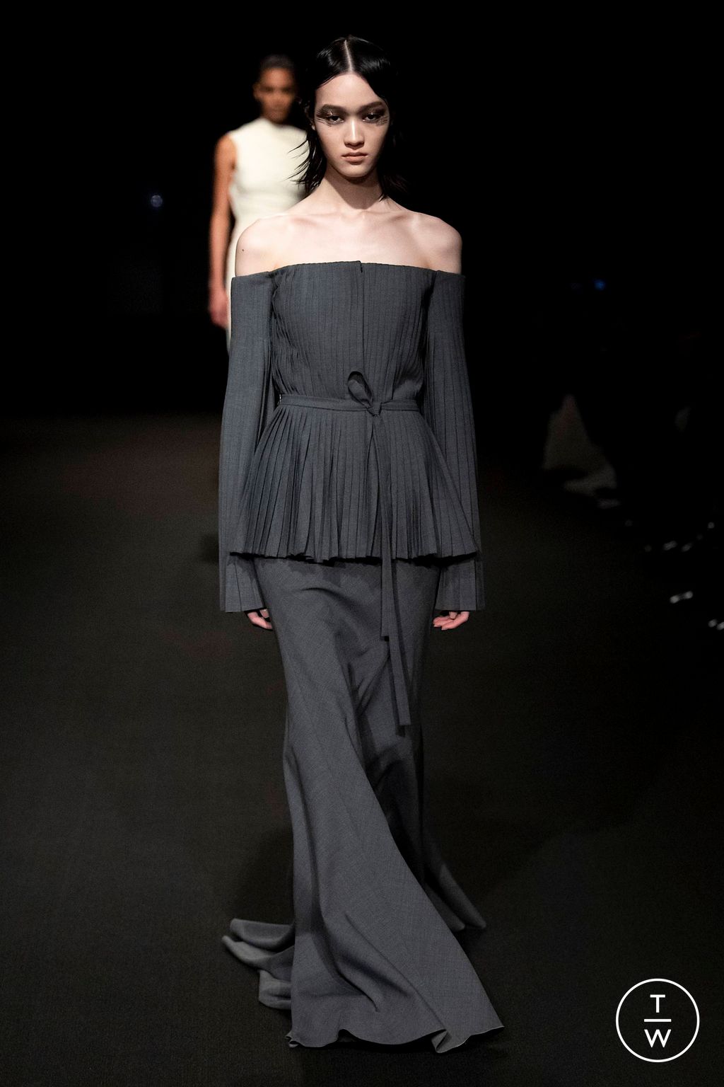 Fashion Week New York Fall/Winter 2023 look 25 from the Altuzarra collection 女装