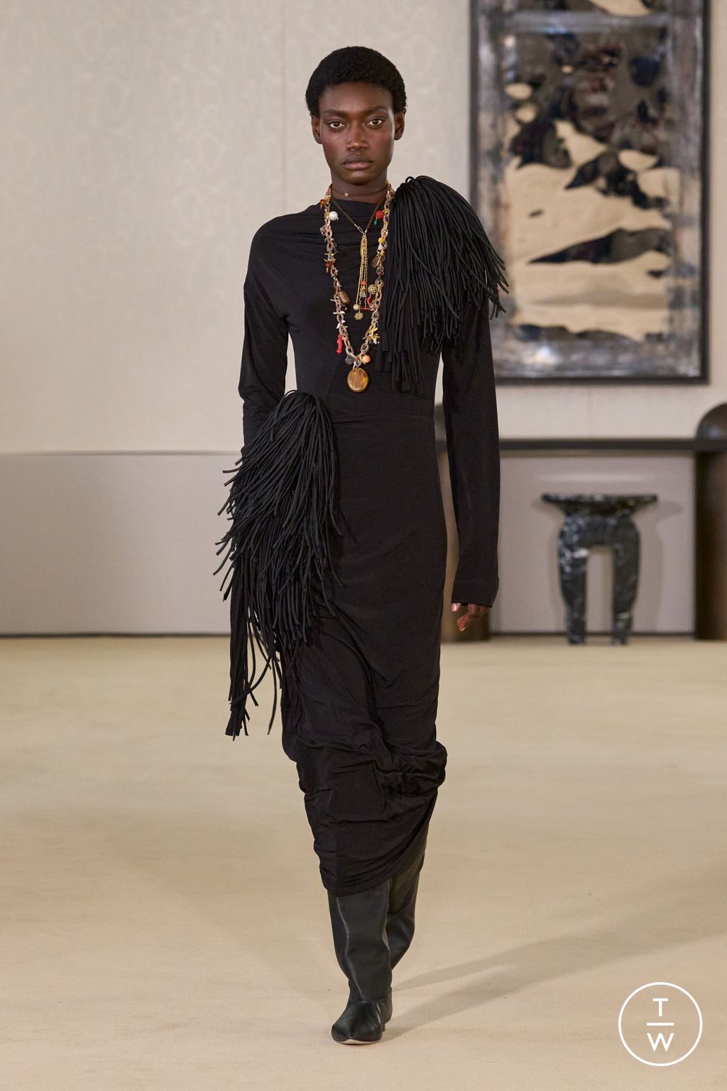Fashion Week New York Fall/Winter 2026 look 35 from the Altuzarra collection 女装