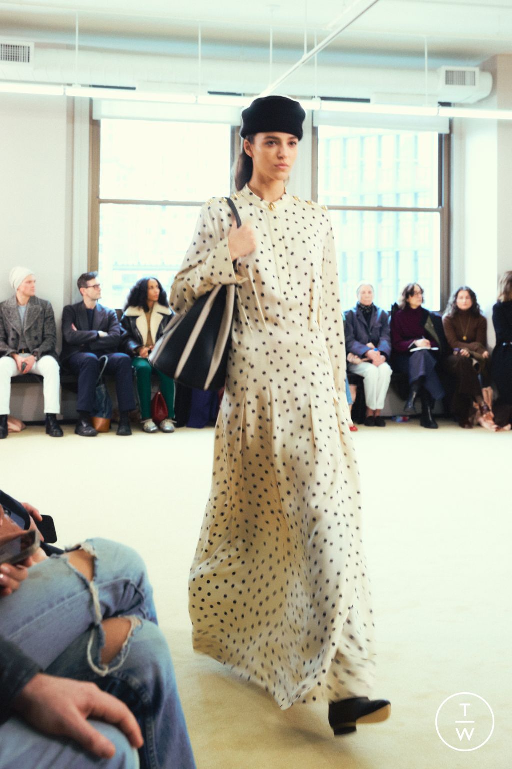 Fashion Week New York Fall/Winter 2024 look 17 from the Altuzarra collection womenswear