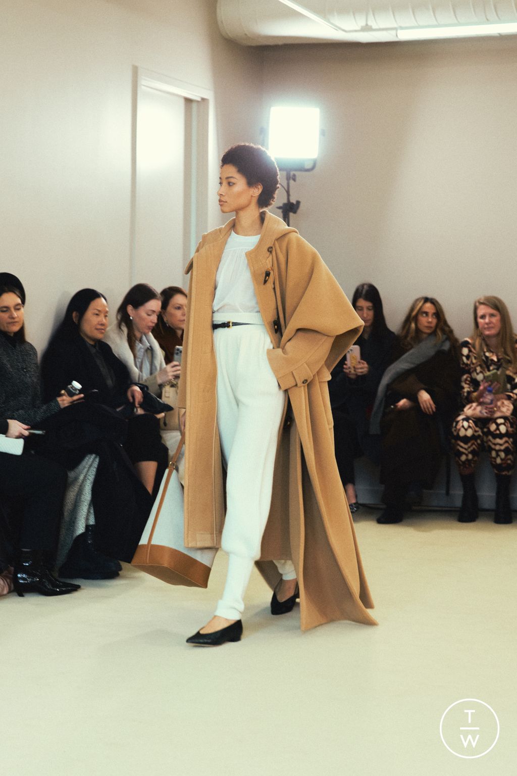 Fashion Week New York Fall/Winter 2024 look 25 from the Altuzarra collection womenswear