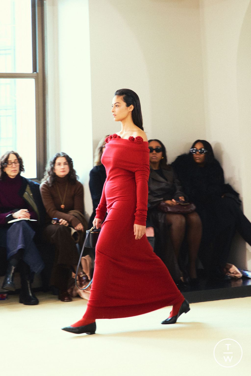 Fashion Week New York Fall/Winter 2024 look 37 from the Altuzarra collection 女装