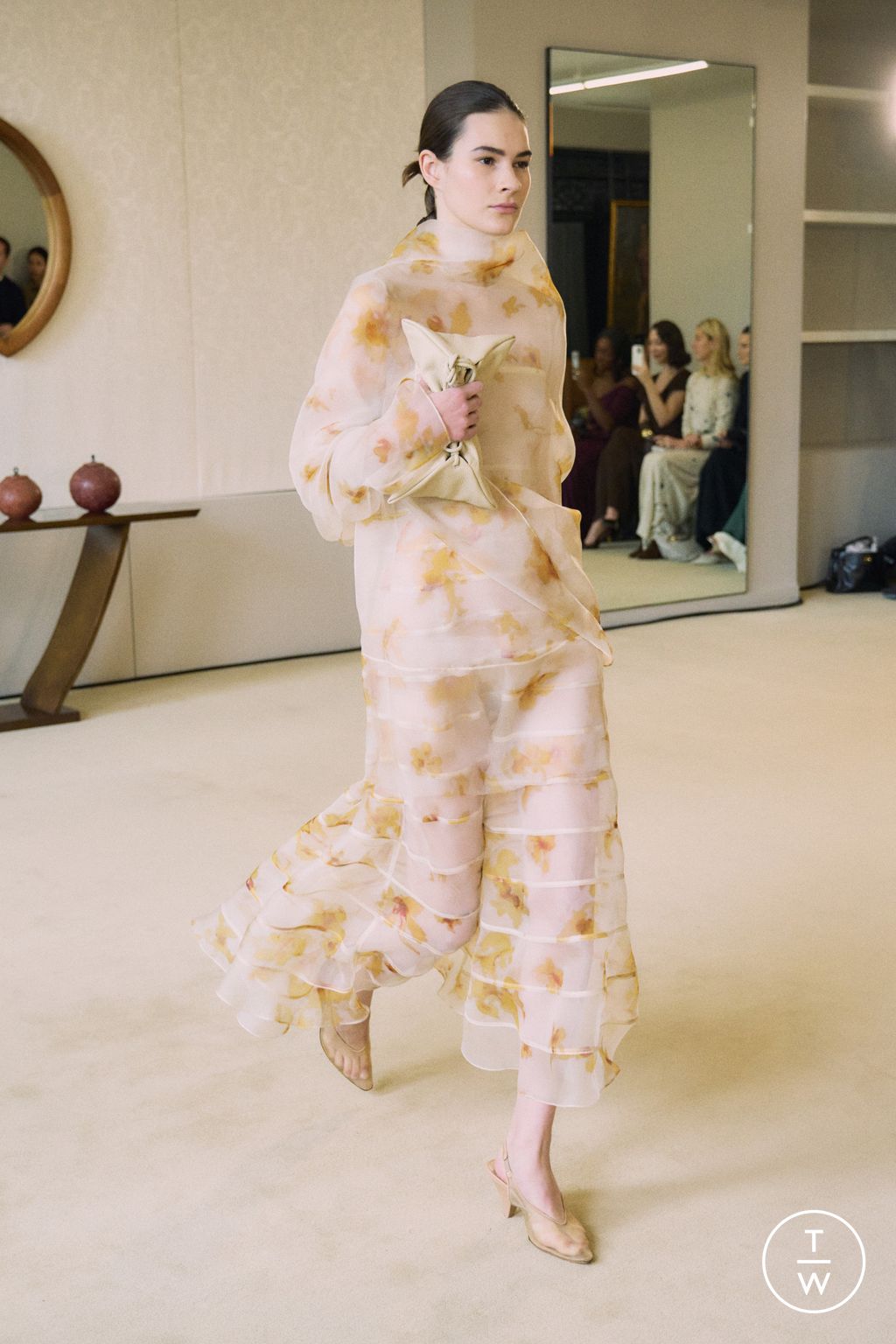 Fashion Week New York Fall/Winter 2025 look 9 from the Altuzarra collection womenswear