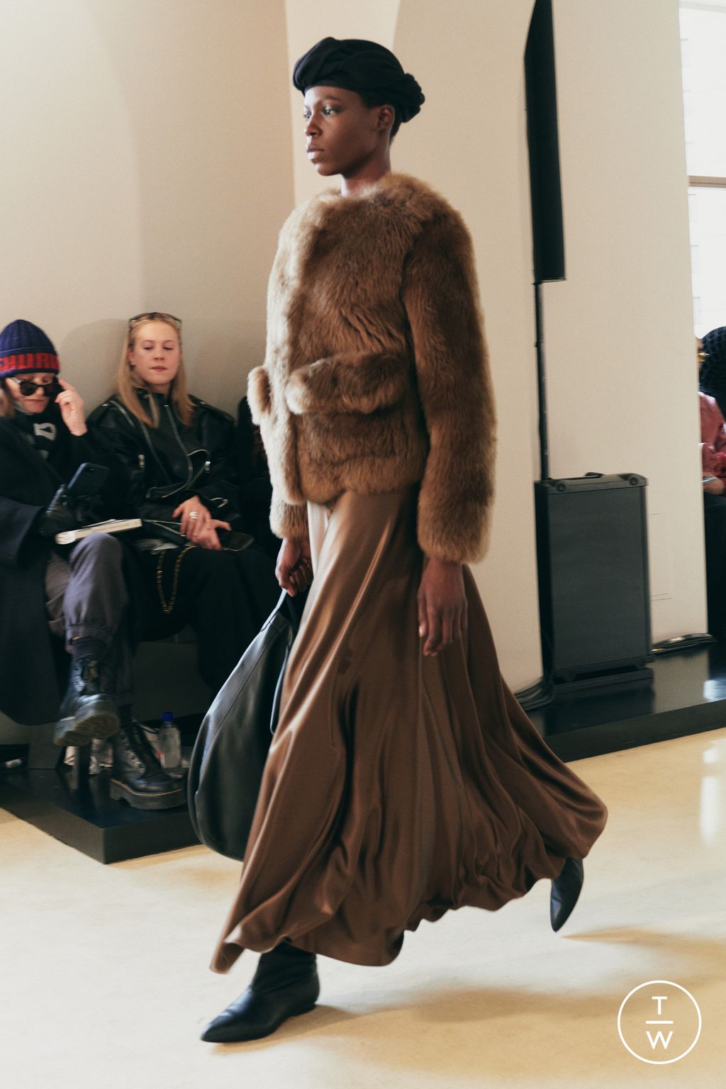 Fashion Week New York Fall/Winter 2025 look 14 from the Altuzarra collection womenswear