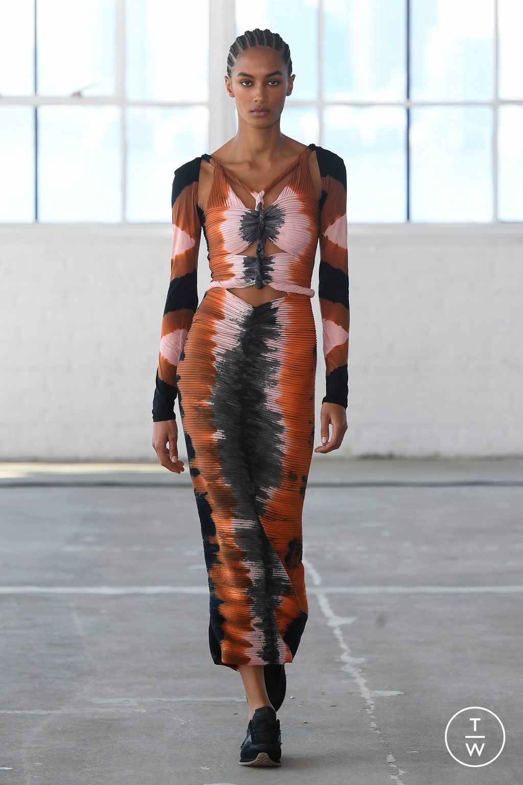 Fashion Week New York Spring/Summer 2023 look 41 from the Altuzarra collection womenswear