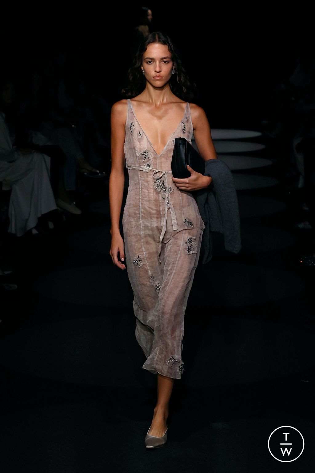 Fashion Week New York Spring/Summer 2024 look 9 from the Altuzarra collection 女装