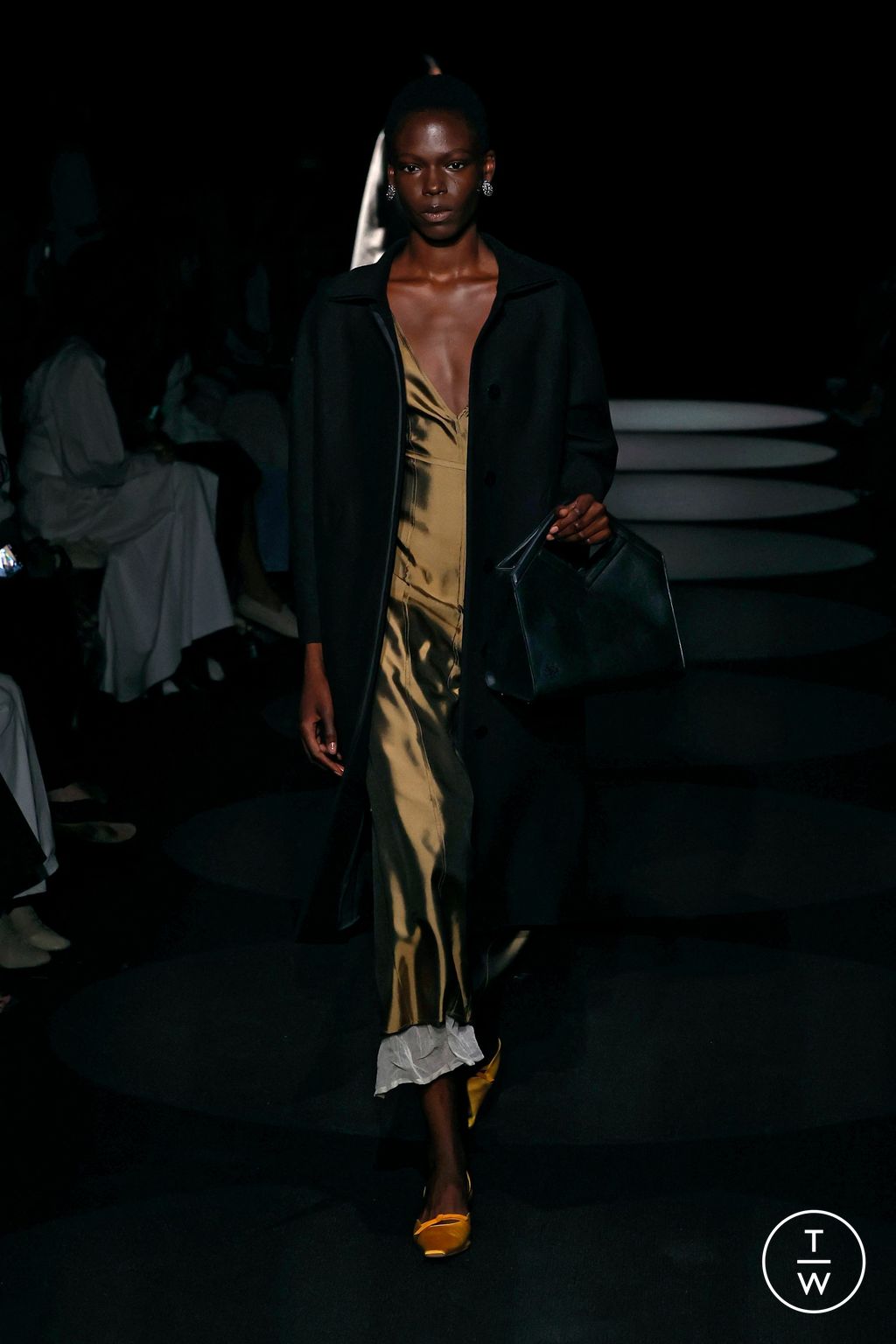 Fashion Week New York Spring/Summer 2024 look 15 from the Altuzarra collection womenswear