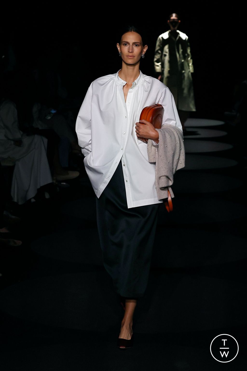 Fashion Week New York Spring/Summer 2024 look 32 from the Altuzarra collection 女装