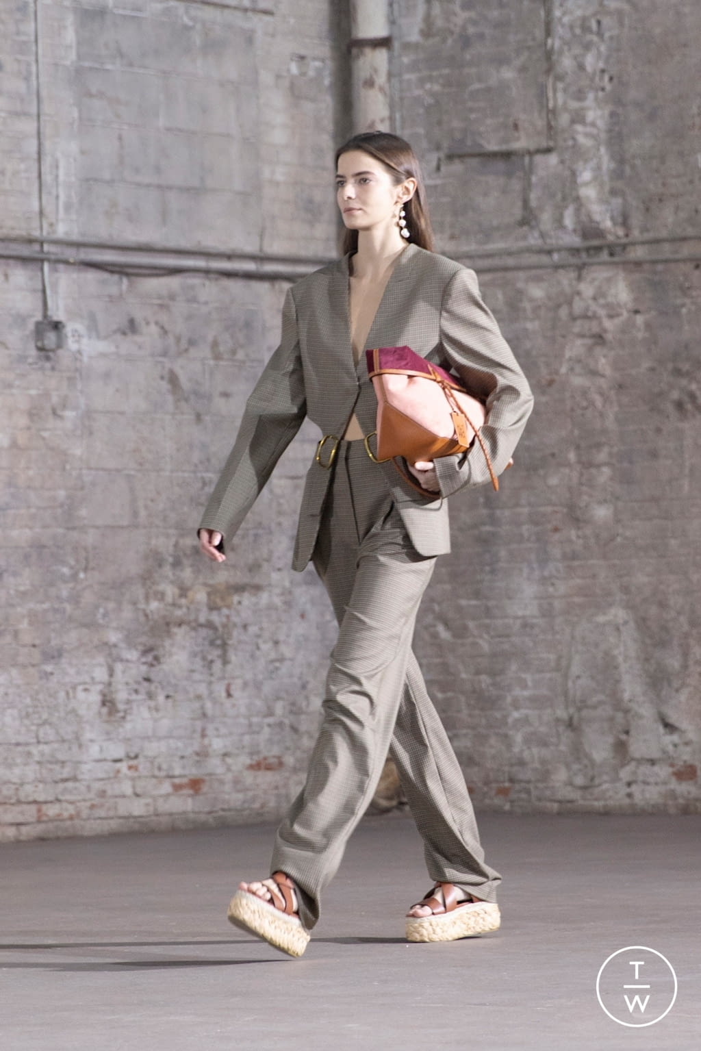 Fashion Week Paris Spring/Summer 2021 look 3 from the Altuzarra collection 女装