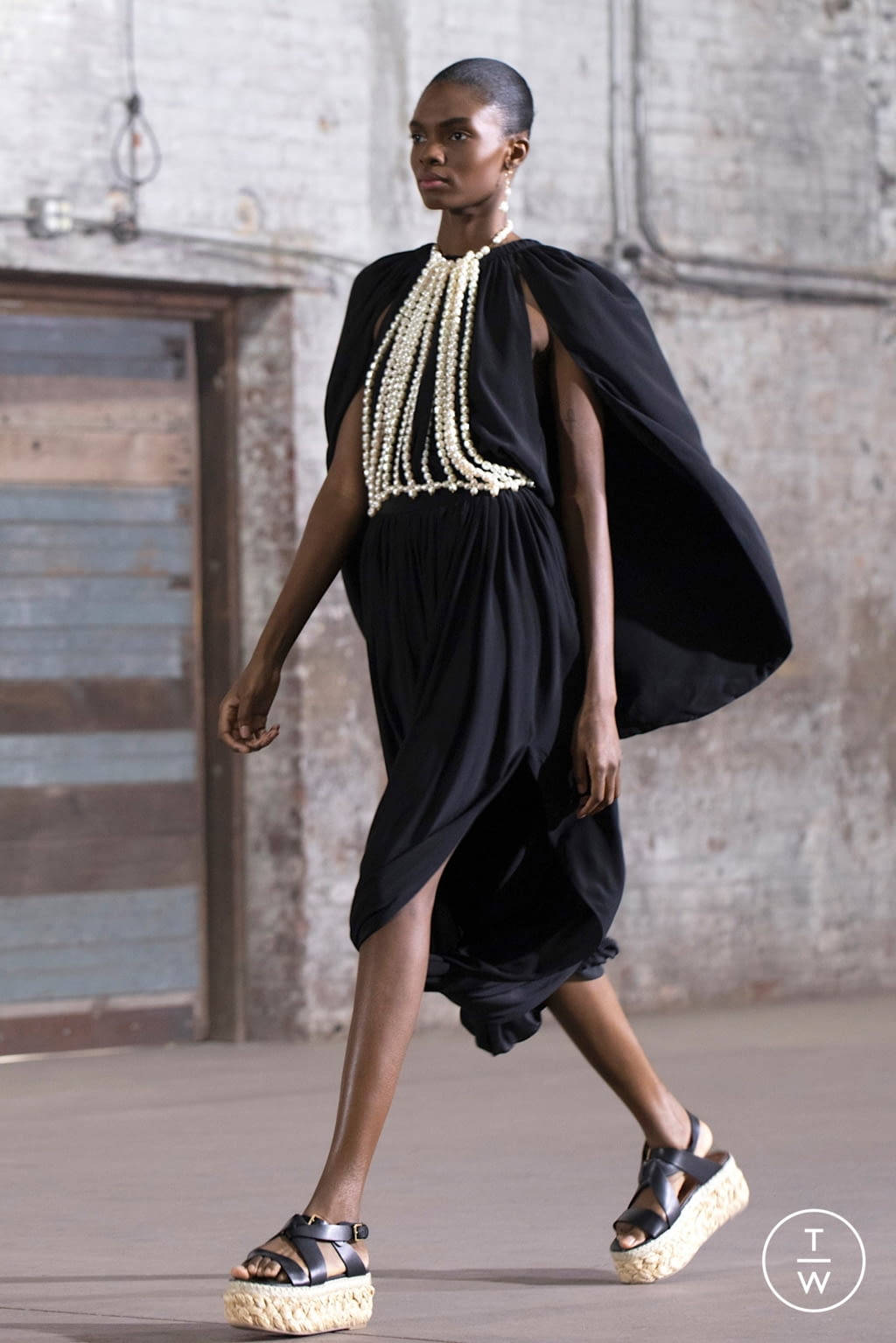 Fashion Week Paris Spring/Summer 2021 look 36 from the Altuzarra collection 女装