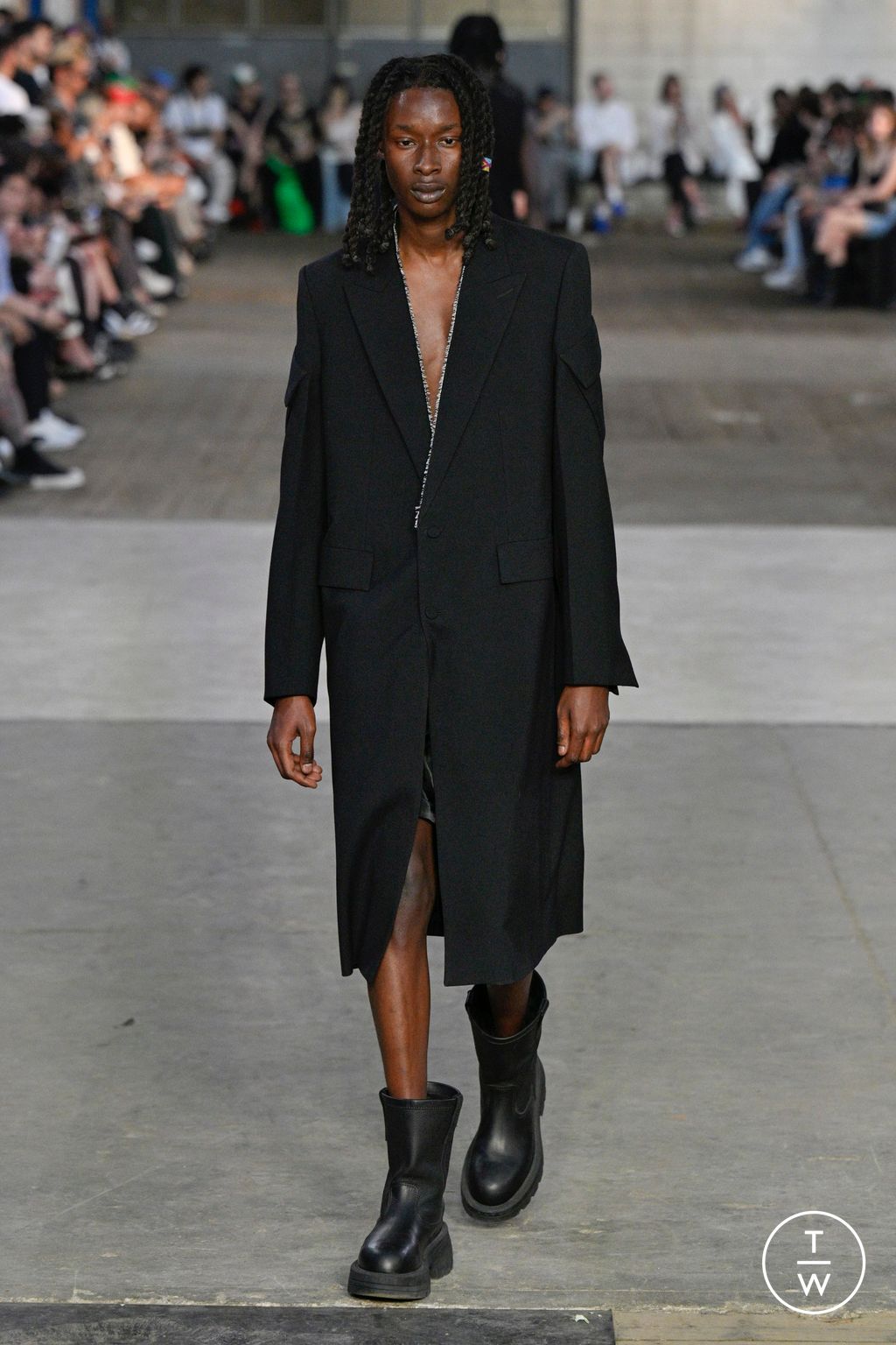 Fashion Week Milan Spring/Summer 2024 look 5 from the Alyx collection menswear