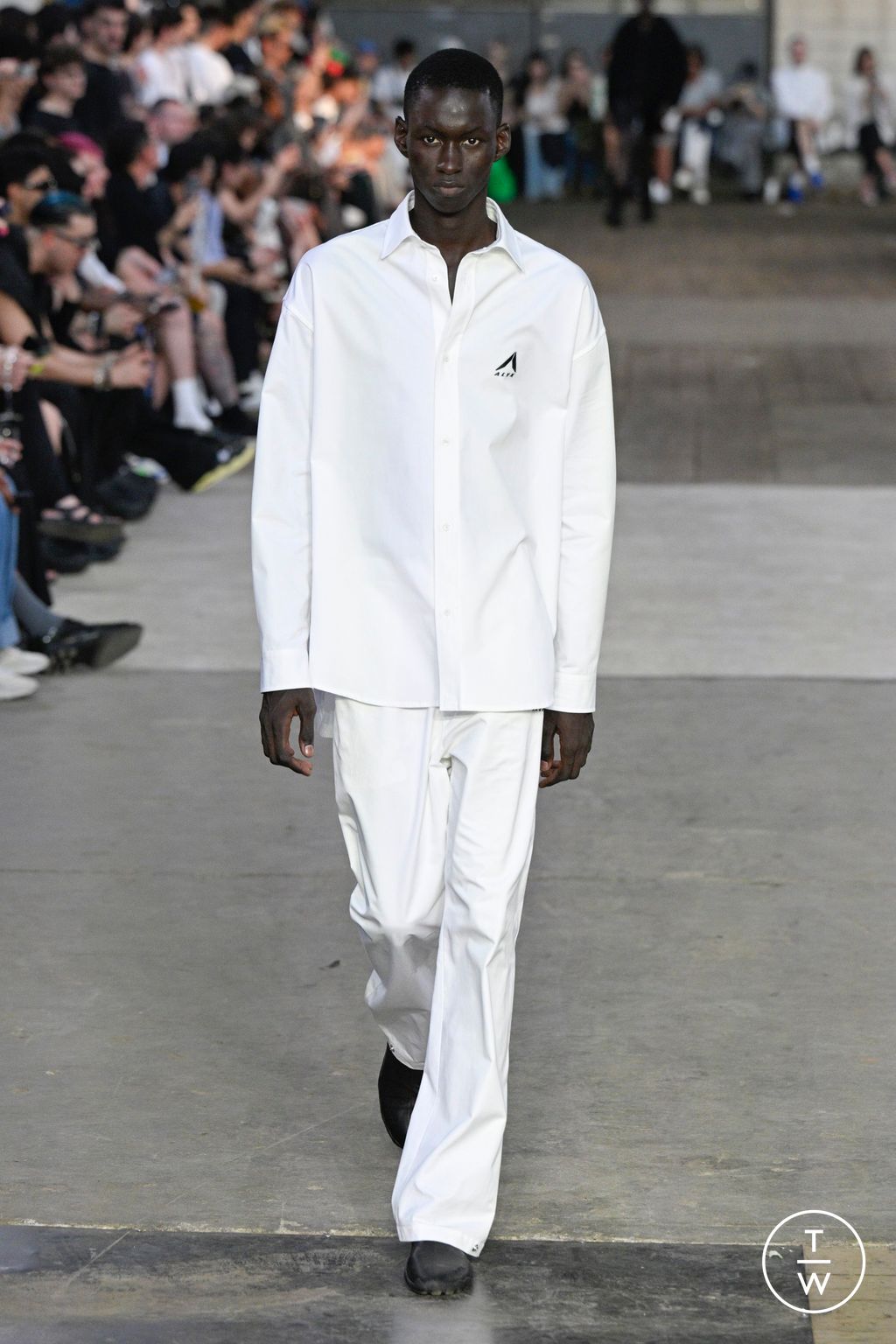 Fashion Week Milan Spring/Summer 2024 look 6 from the Alyx collection 男装