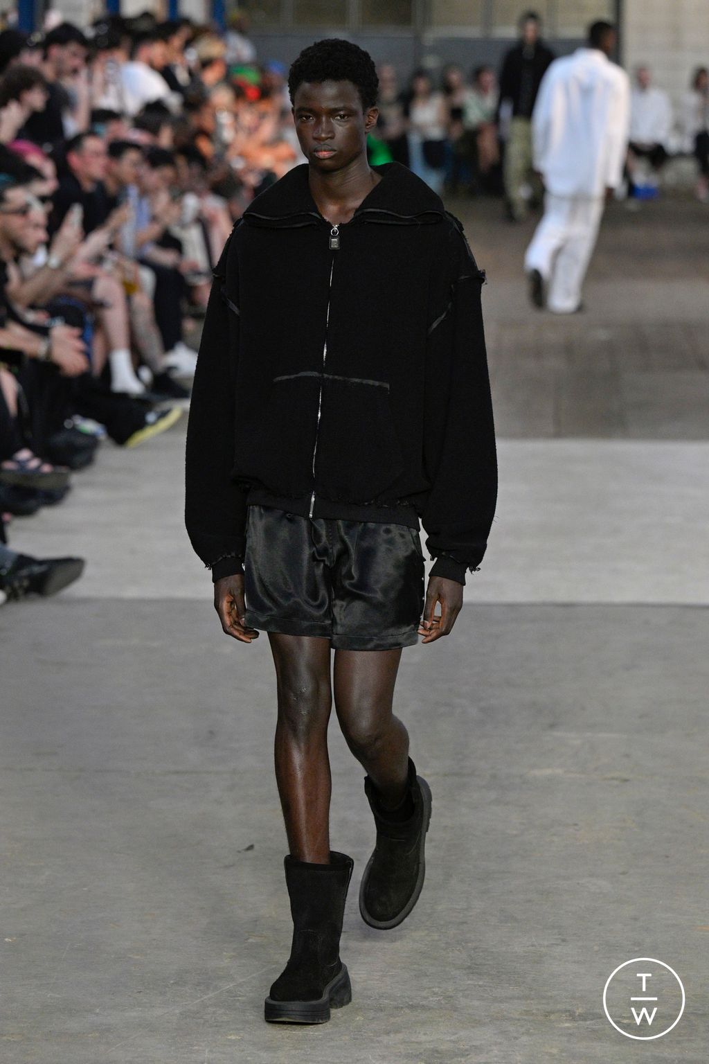 Fashion Week Milan Spring/Summer 2024 look 9 from the Alyx collection menswear