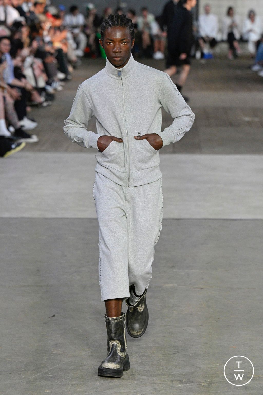Fashion Week Milan Spring/Summer 2024 look 16 de la collection Alyx menswear