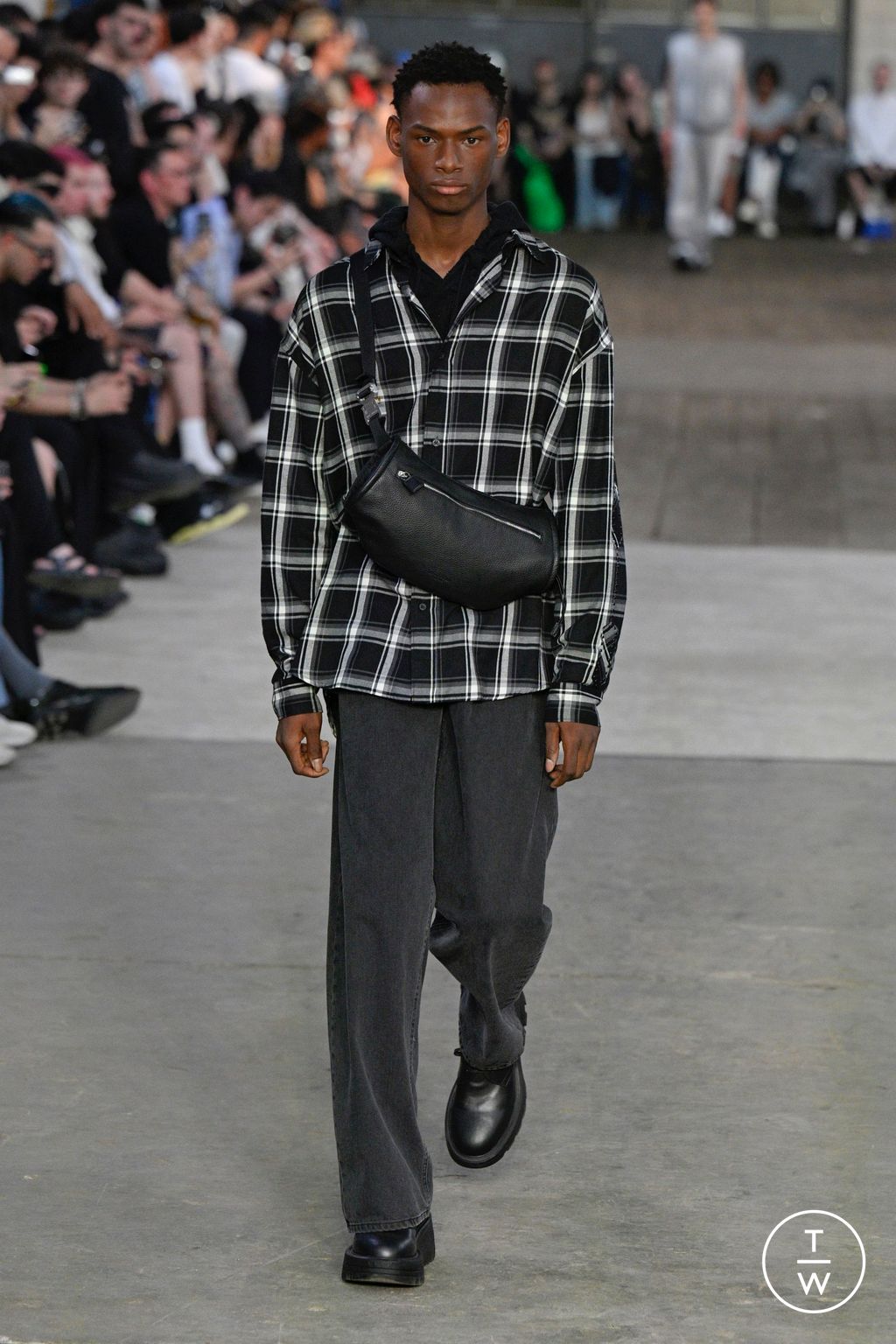 Fashion Week Milan Spring/Summer 2024 look 20 from the Alyx collection menswear