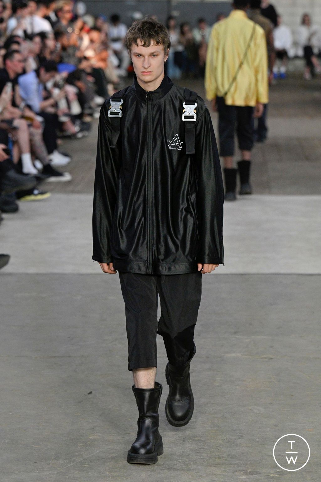 Fashion Week Milan Spring/Summer 2024 look 24 de la collection Alyx menswear