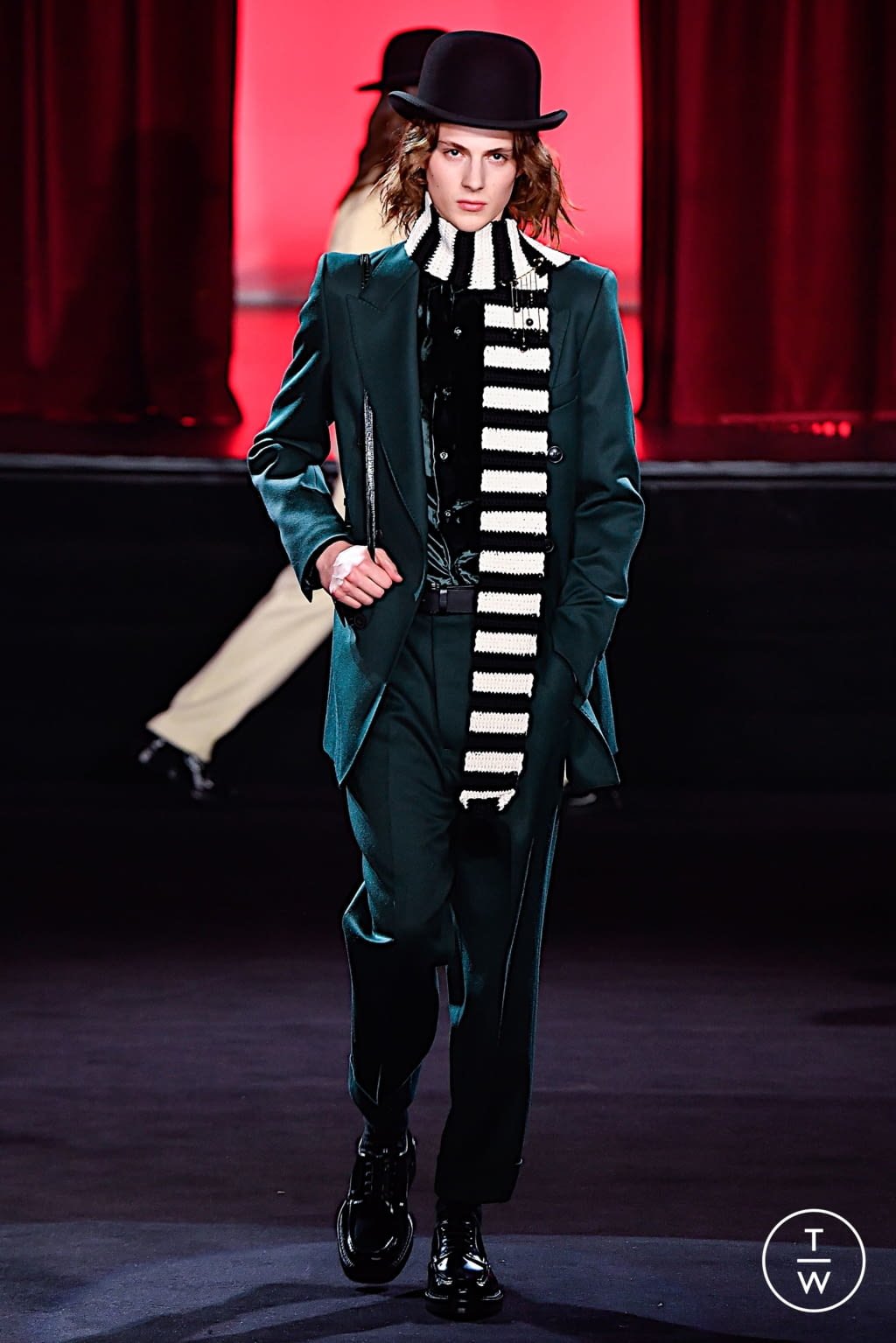 Fashion Week Paris Fall/Winter 2020 look 16 from the Ami collection 男装