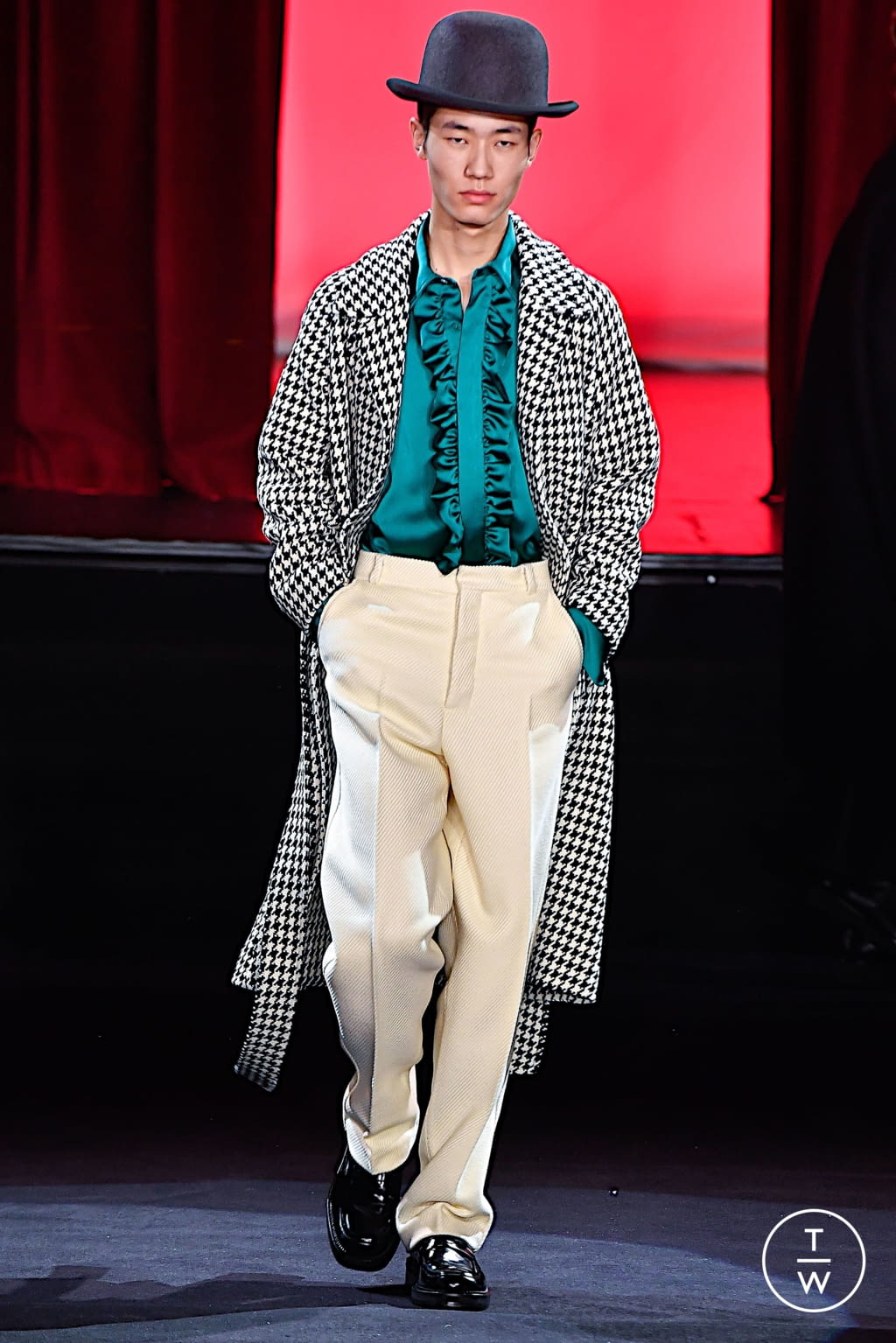 Fashion Week Paris Fall/Winter 2020 look 21 from the Ami collection menswear