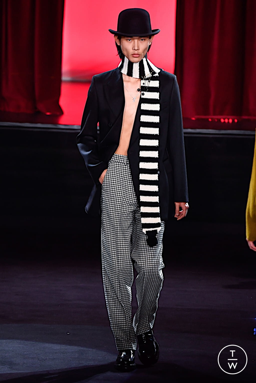 Fashion Week Paris Fall/Winter 2020 look 31 from the Ami collection 男装