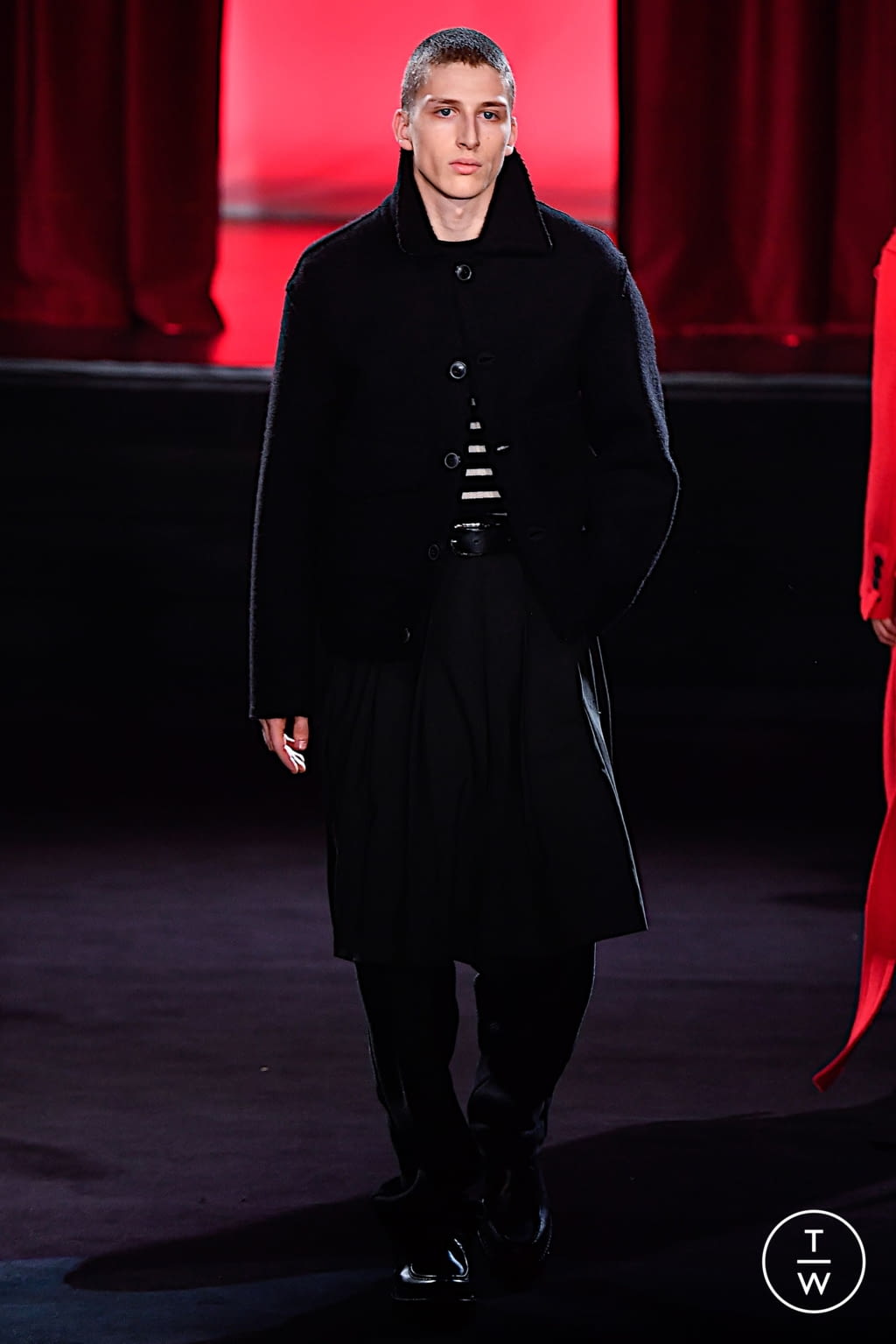Fashion Week Paris Fall/Winter 2020 look 46 from the Ami collection 男装