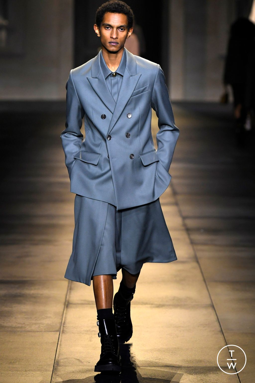 Fashion Week Paris Fall/Winter 2024 look 20 de la collection Ami menswear