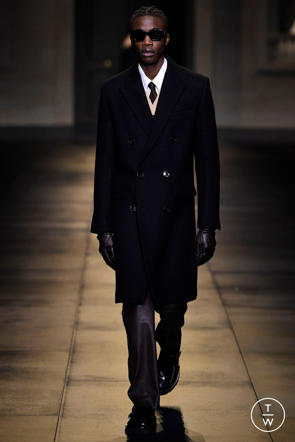 Fashion Week Paris Fall/Winter 2024 look 32 from the Ami collection menswear